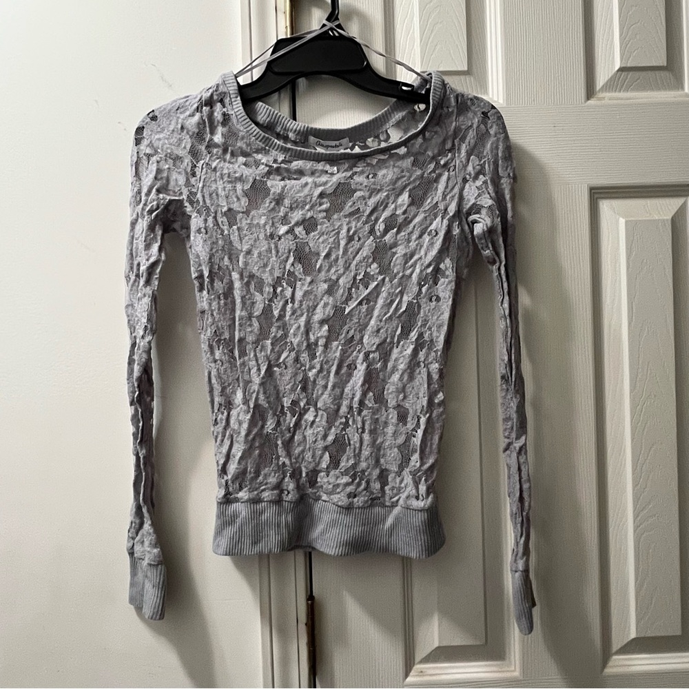 Airopostale top size S color gray